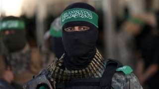 حماس  تدعو الغرب للتوقف عن إسقاط المساعدات في غزة:  مهينة وخطيرة وغير إنسانية