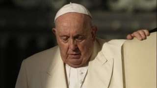 بابا الفاتيكان: أوقفوا أي عمل يغذي دوامة العنف في الشرق الأوسط