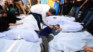 العثور على 80 جثمانا في 3 مقابر جماعية بمجمع الشفاء بمدينة غزة