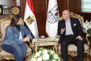 المحافظ محمد هاني غنيم  يستقبل السفيرة سُها الجندي وزيرة الهجرة في زيارتها لبني سويف