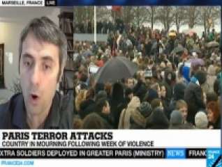 بث مباشر .. شاهد المسيرة الصامتة للتنديد بالهجمات الإرهابية على فرنسا