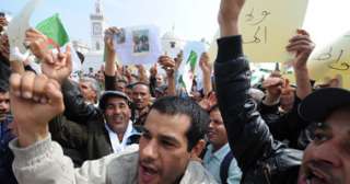 آلاف الجزائريين يتظاهرون لنصرة الرسول ضد الرسوم المسيئة