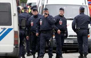 الشرطة الفرنسية تعتقل رجلين يشتبه صلتهما بالإرهابي رشيد قاسم