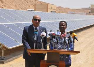 وزبرة الطاقة الأوغندية توجة الشكر للحكومة المصرية والشعب المصرى