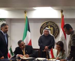 التعاون الدولي يوقع مع الصندوق الكويتي اتفاقيات تعاون لإنشاء مشروعات تنموية