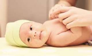 احتقان الحلق لدى الرضع.... أسبايه وأعراضه