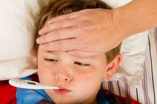 هل يمكنك إرضاع الطفل طبيعيًا حتى لو كان مريضًا؟