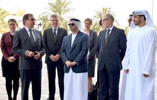 بالصور.. وزير الخارجية الإماراتي يشهد افتتاح سفارة نيوزيلاندا في أبوظبي
