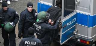 ألمانيا تعتقل شخصين بعد تحذير من وقوع عمل إرهابي
