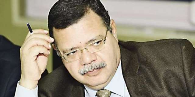 حمدي عبدالعزيز متحدث باسم وزارة البترول