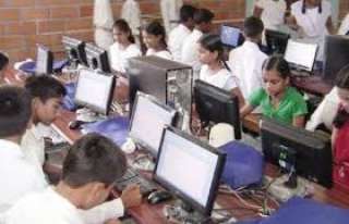34 مليون هندى يستفيدون بالإنترنت مجانا