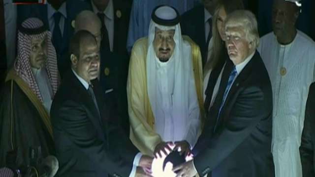 الرئيس عبدالفتاح السيسي والرئيس الأمريكي دونالد ترامب والملك سلمان بن عبدالعزيز