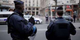 الادعاء الفرنسي يتهم 3 أشخاص بالتواطؤ مع مهاجم الشانرليزيه