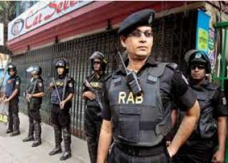 شرطة بنجلاديش تعتقل 3 نساء متشددات يشتبه بتورطهن في هجوم على مقهى بالعاصمة