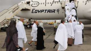 توافد الحجاج على مطار القاهرة استعدادا للمغادرة للأراضى المقدسة 