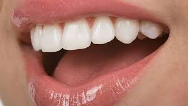 وصفة شجرة النيم لتحضير معجون أسنان طبيعي المرأة والصحة الصباح