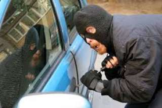 القبض على 3 عمال سرقوا سيارة شركتهم وطلبوا فديه 40 ألف جنيه