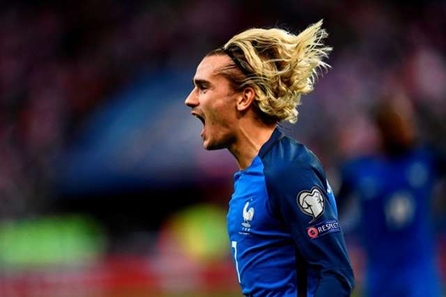 فرحة المنتخب الفرنسي بالصعود لنهائيات كأس العالم روسيا 2018