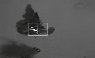 بالفيديو.. القوات الجوية تحبط محاولة جديدة لإختراق الحدود الغربية تدمير 8 سيارات للعناصر الإرهابية