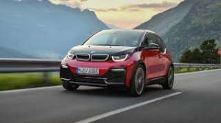 BMW تحتفل بإنتاج 100 ألف نسخة من ”i3”!