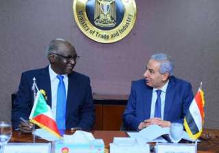 قابيل يبحث مع نظيره السوداني تعزيز التعاون التجارى والإقتصادى