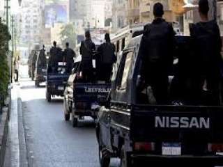 الشرطة تقتحم بؤر المخدرات والسلاح في كفر الشيخ وتضبط 11 متهمًا وتنفذ 3700 حكمًا