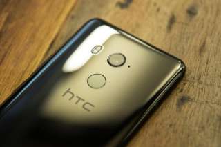 مواصفات هاتف اتش تي سي الرائد HTC U12