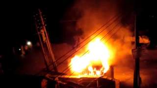 الحماية المدنية تسيطر على حريق محدود بمحول كهرباء بمدينة الاقصر