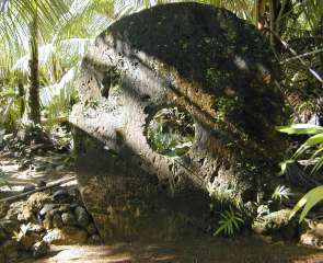 جزيرة نائية تعتمد عملة من الحجر وزنها 2 طن