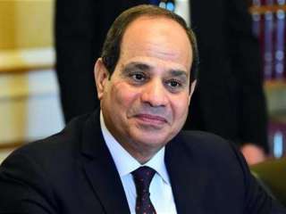 سفير مصر بفرنسا ينقل تهنئة الرئيس للجالية بمناسبة حلول شهر رمضان