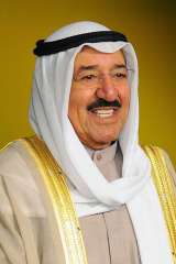 الشيخ صباح الاحمد  يفتتح مشروعات جديدة لتطوير مطار الكويت