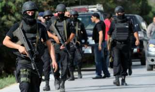 مقتل تسعة من أفراد الأمن التونسيين في هجوم مسلح  