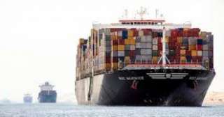 مميش: 188 سفينة عبرت قناة السويس بحمولة 12.8 مليون طن