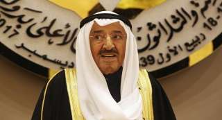 أمير الكويت يبدى استعداد بلاده لمساعدة بغداد في تجاوز انعكاسات الاحتجاجات الحالية