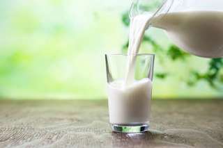 كوب من الحليب يوميًا يحمي من الجلطات