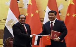 خبيرة: الاستثمار الصيني وقناة السويس على طاولة السيسي ببكين  