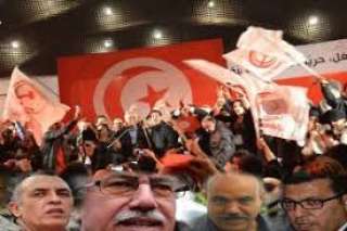 البرلمان التونسي يصادق على تعديل وزاري اقترحه الشاهد 