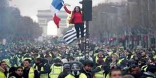 مفكر سياسي : فرنسا لديها العديد من العوامل الكامنة لاندلاع ثورة عارمة