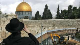شاهد.. الاحتلال الإسرائيلي يشرع في هدم أسوار القدس التاريخية