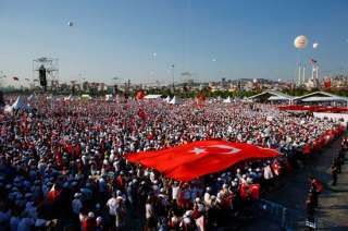 تركيا:الآلاف يتظاهرون ضد نظام اردوغان دعما ”للنائبة السجينة”