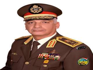 وزير الدفاع يشهد الاحتفال بانتهاء فترة الإعداد العسكري للدفعات 115 حربية