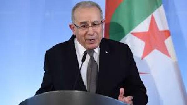 نائب رئيس الوزراء الجزائري  رمطان لعمامرة