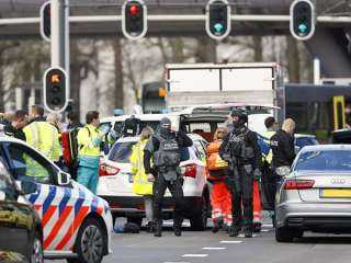 بالتفاصيل .. مقتل شخص في هجوم إرهابي على محطة ترام في هولندا  