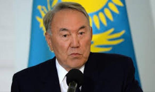  استقالة الرئيس الكازاخستاني