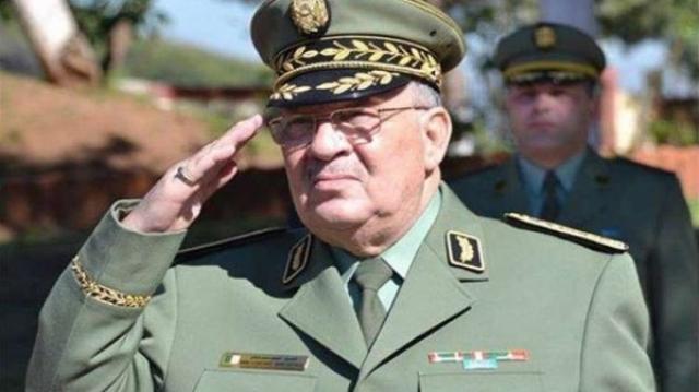  قائد الجيش الجزائري
