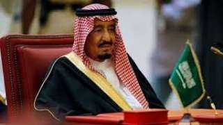   القمة العربية.. الملك سلمان يصل تونس للقاء السبسي