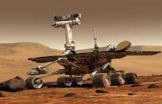 شاهد..العلماء يرصدون ”علامة الحياة” على كوكب المريخ 
