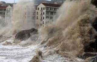 شاهد.. لقطات مرعبة لـ إعصار فاني في الهند  