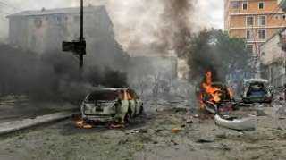 مقتل 4 أشخاص وإصابة 10 آخرين في تفجير انتحاري وسط مقديشيو