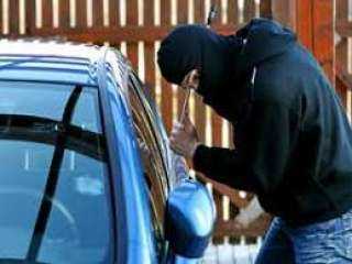 ضبط 3 أشخاص يحملون جنسية إحدى الدول العربية لسرقة أموال من سيارة بالمعادي